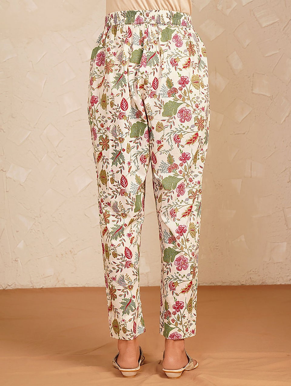 Women Multicolour Cotton Printed Full Length Loose Fit Pant - XS