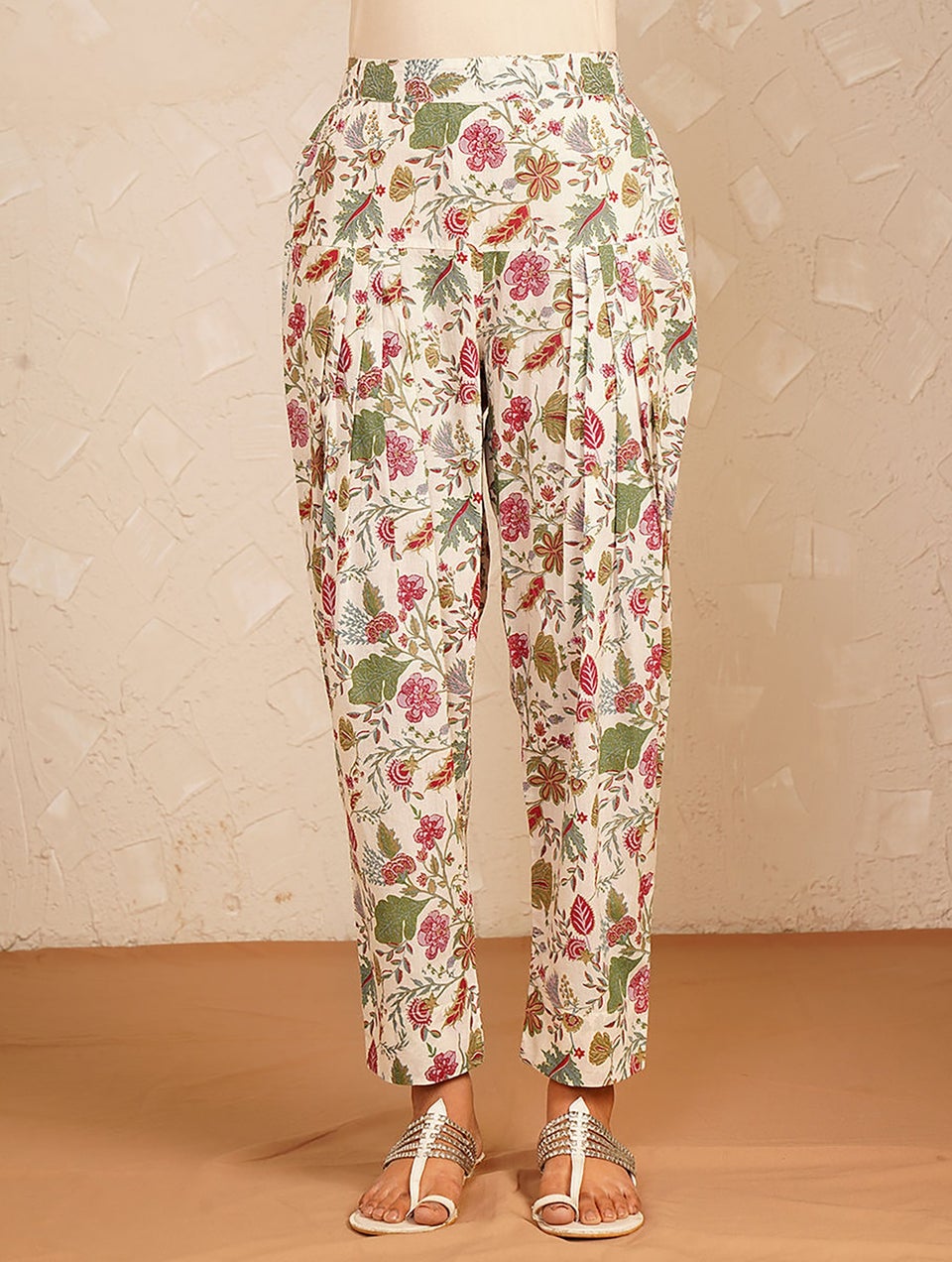 Women Multicolour Cotton Printed Full Length Loose Fit Pant - XS