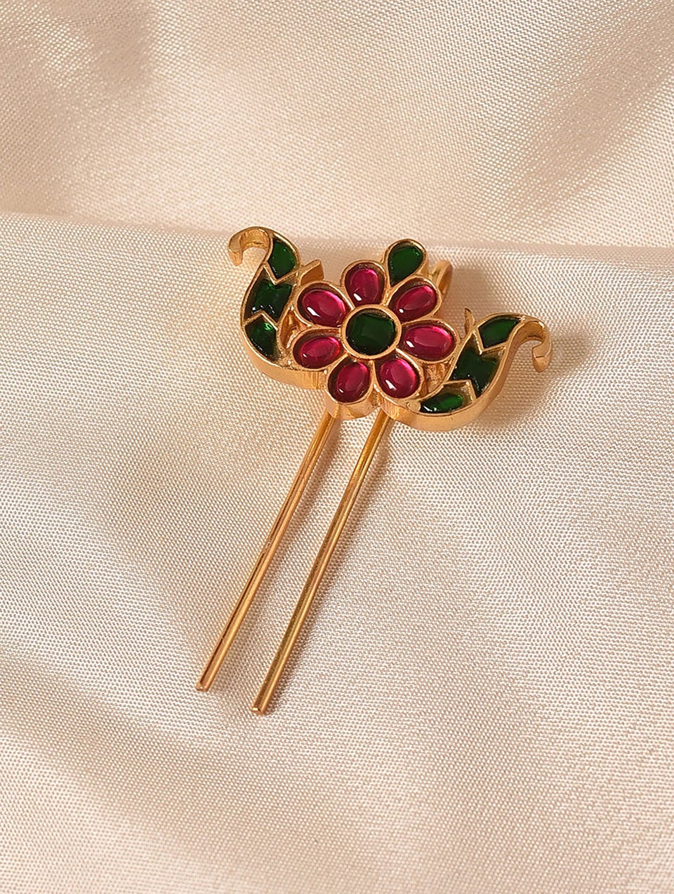 Women Red Green Gold Tone Silver Juda Pin With Kempstones