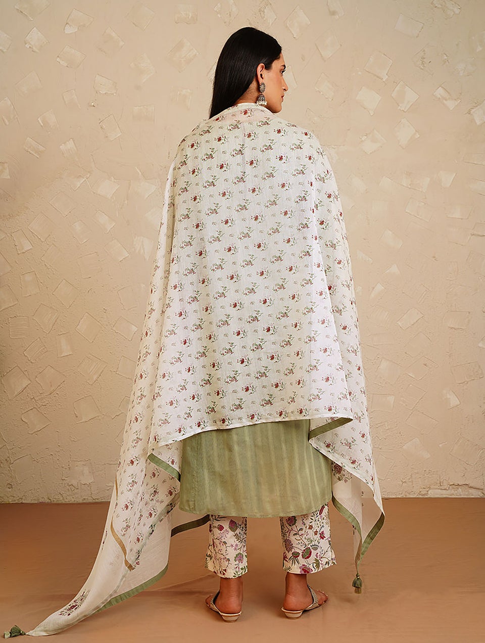 Women Multicolor Print Silk Cotton Dupatta With Tassels