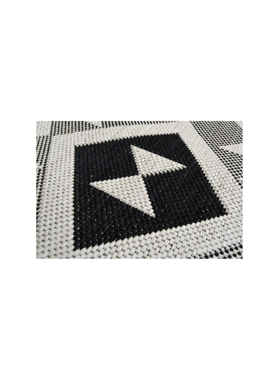 Homemaker Indoor/Outdoor Geo Chequed Rug