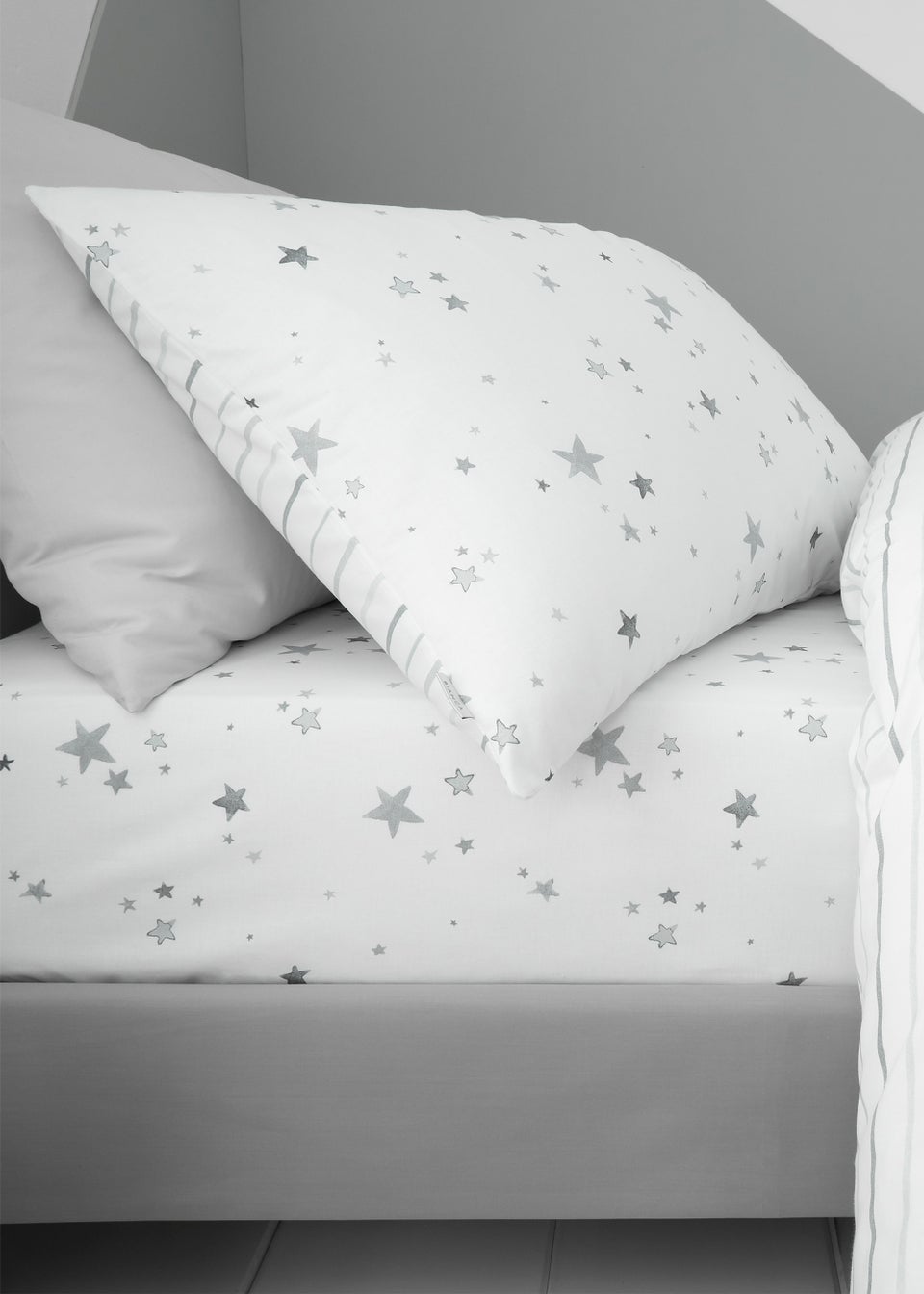 Bianca Fine Linens Stars Fitted Bed Sheet