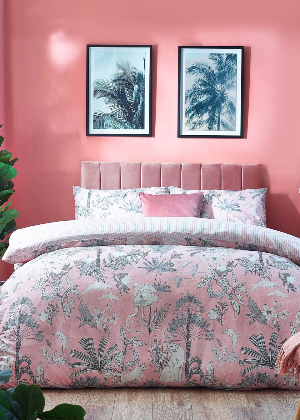 furn. Colony Palm Botanical Reversible Duvet Cover Set
