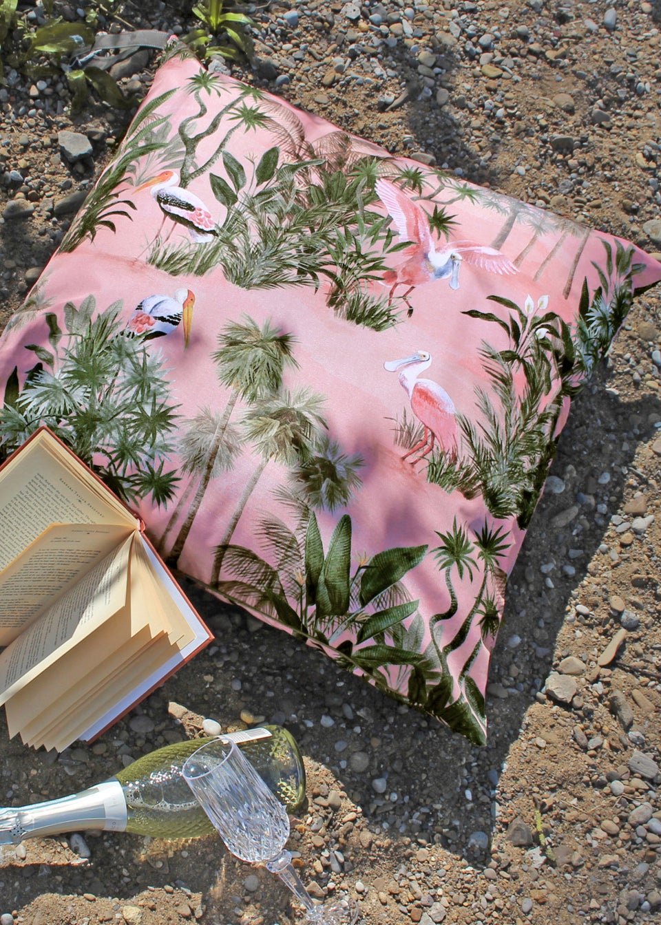 Paoletti Platalea Outdoor Filled Floor Cushion (70cm x 70cm x 8cm)
