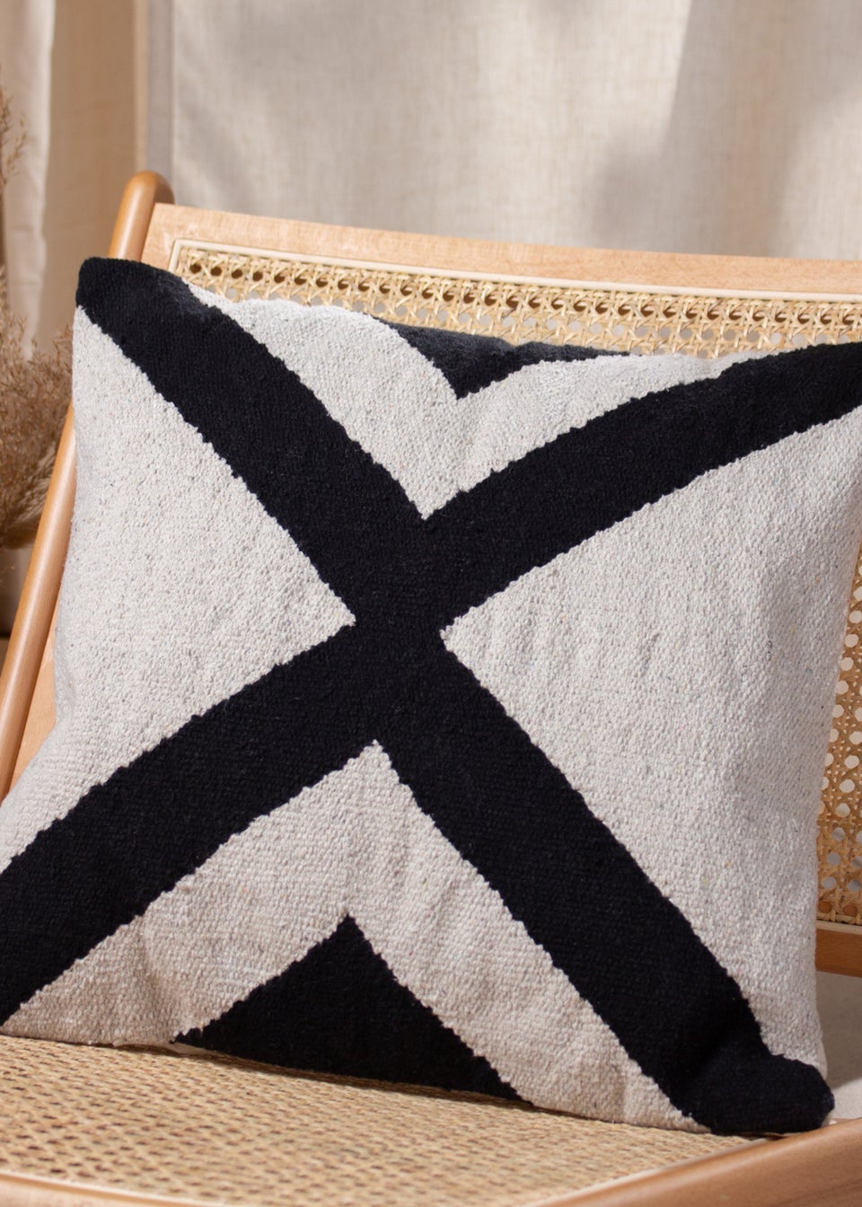 The Linen Yard Altai Jacquard Cushion (50cm x 50cm x 8cm)