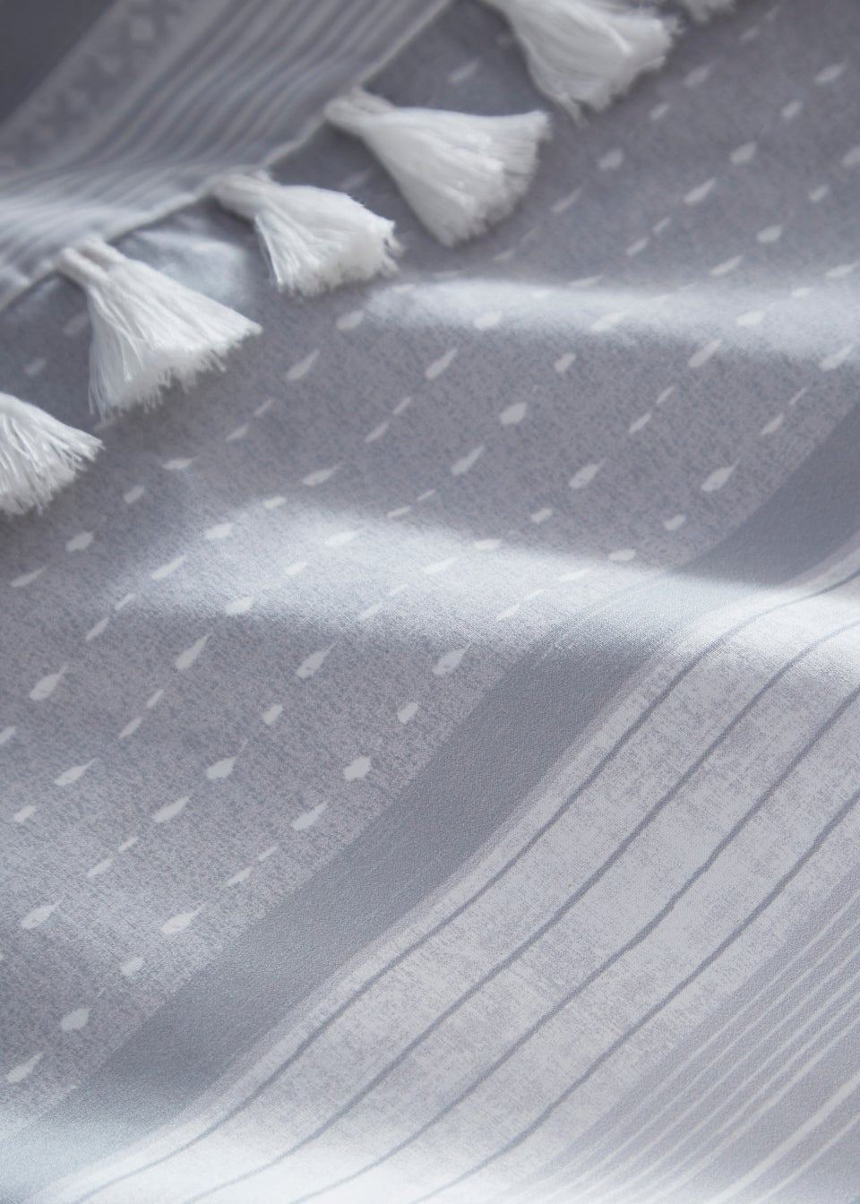 Appletree Loft Sanya Duvet Cover Set