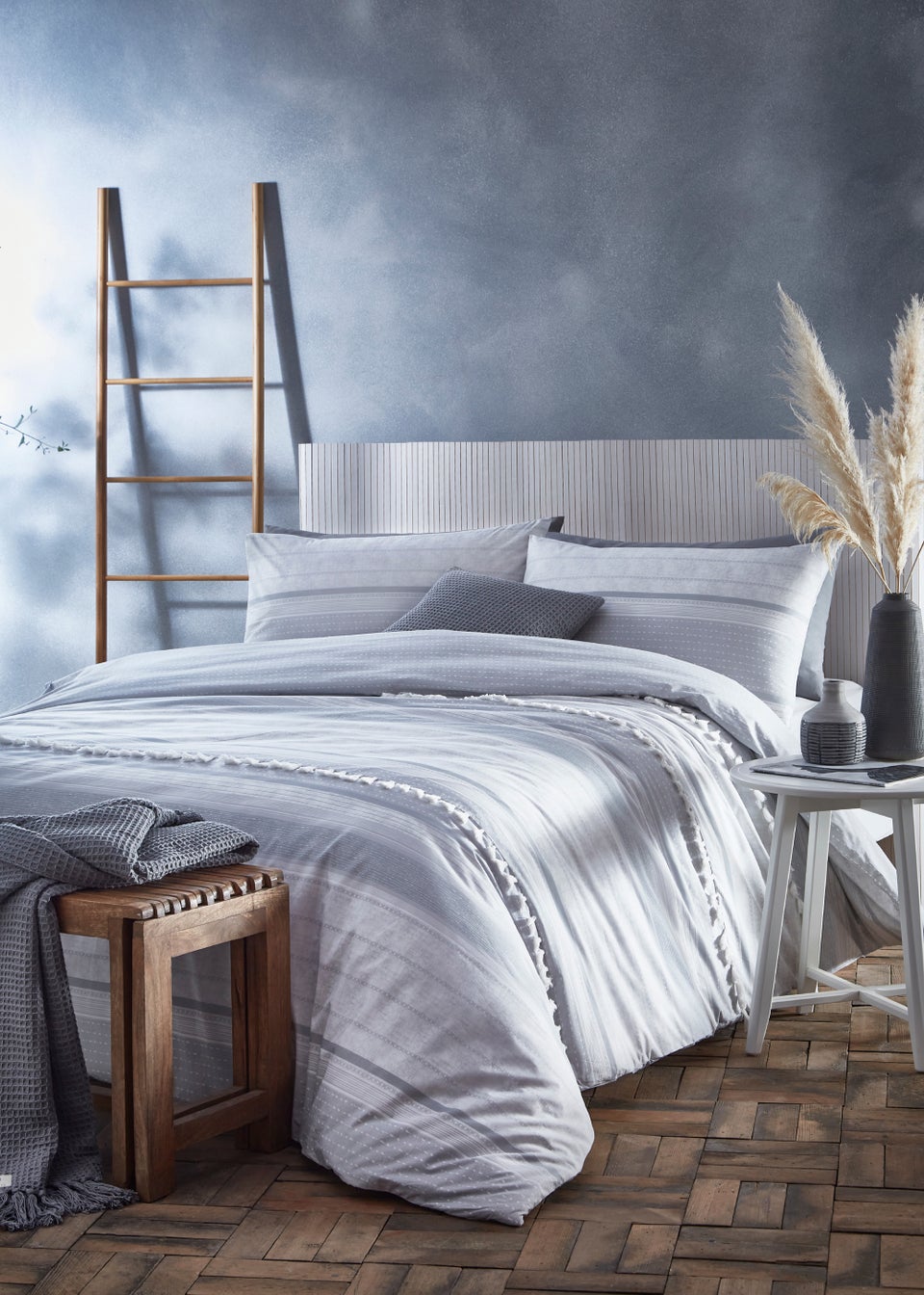 Appletree Loft Sanya Duvet Cover Set