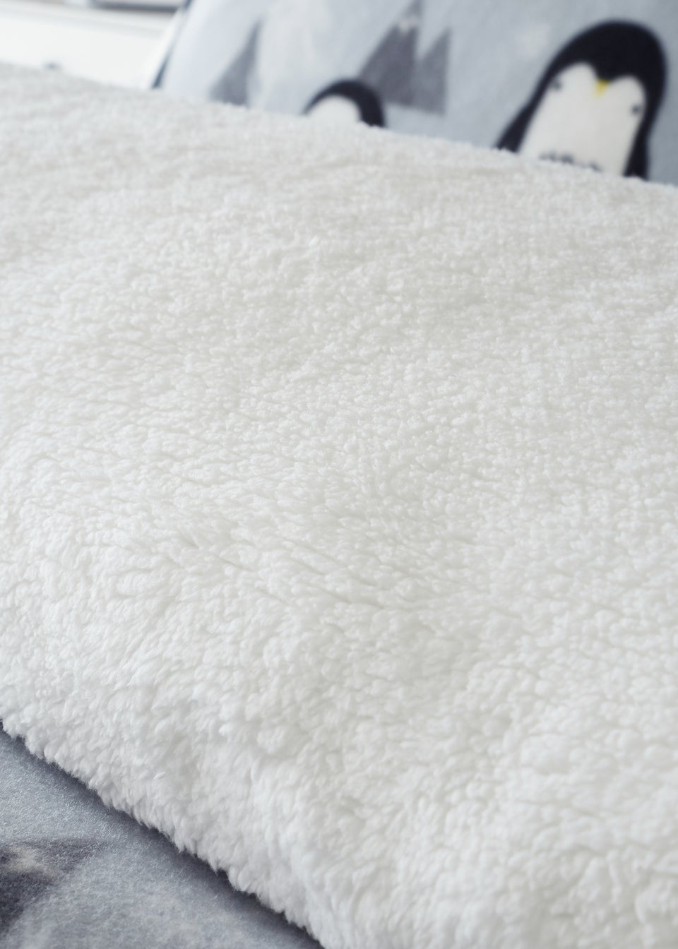Catherine lansfield penguin fleece bedding clearance