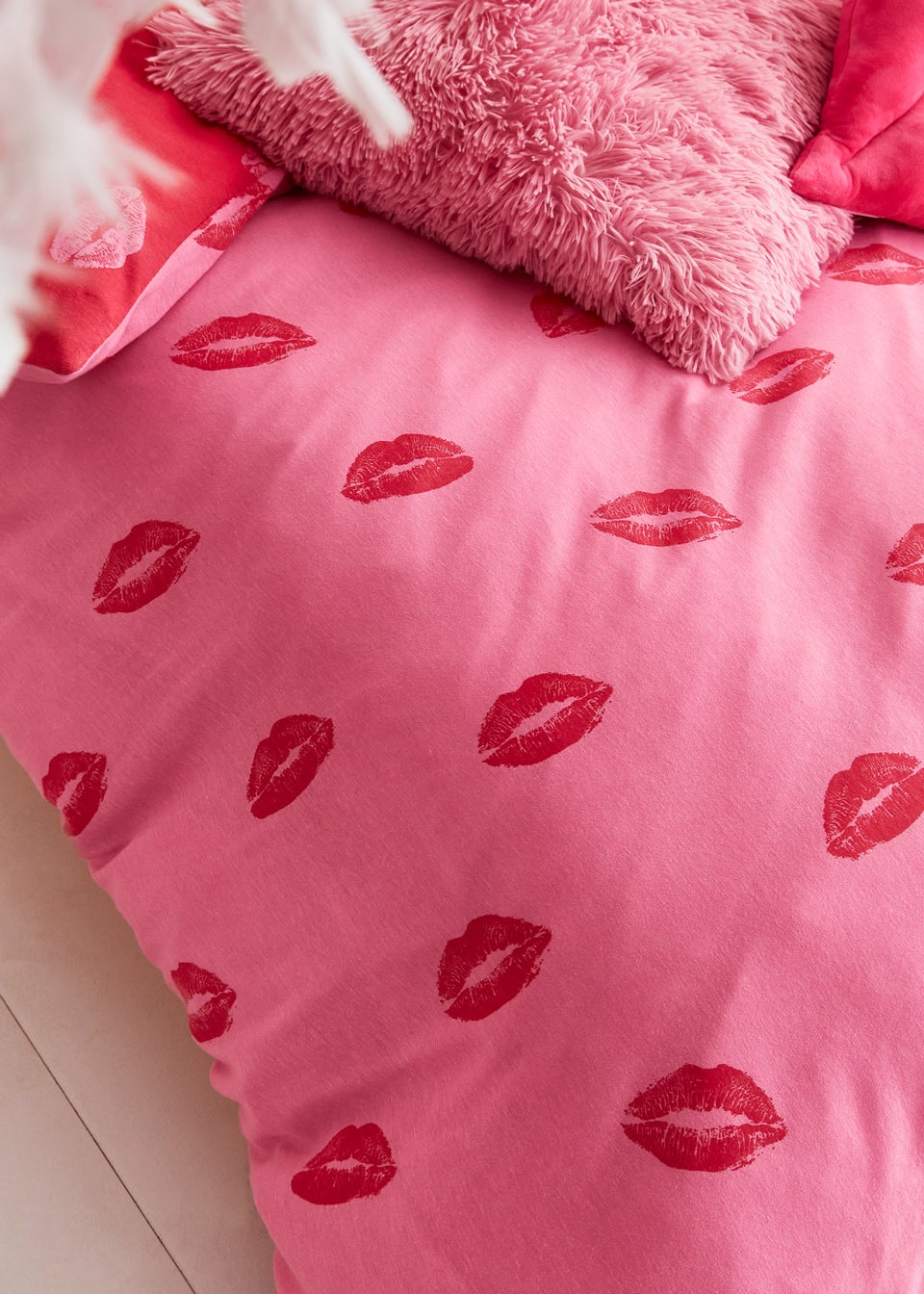 Sassy B Pouting Lips Jersey Duvet Cover