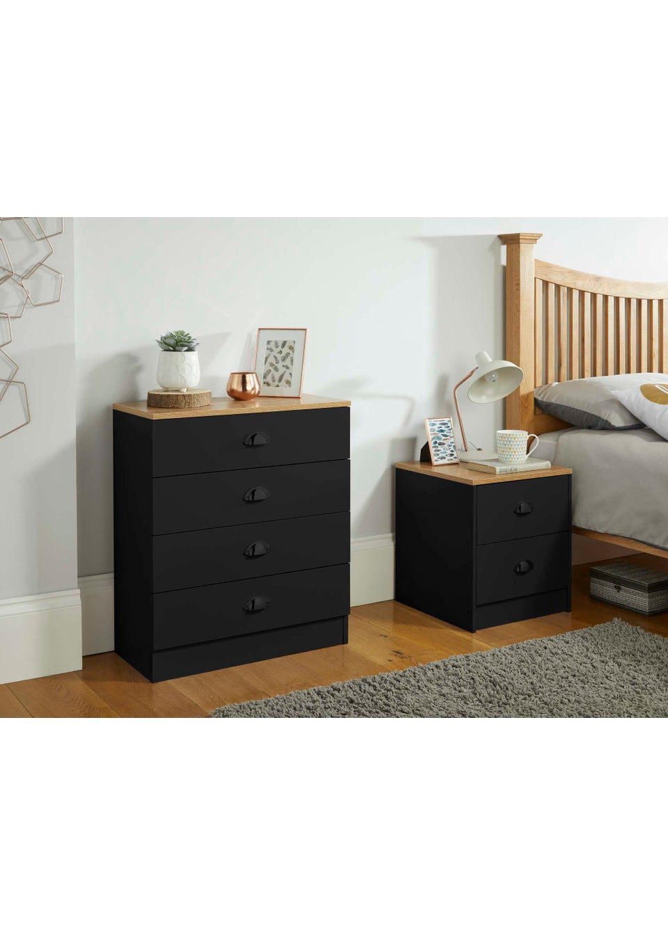 Lloyd Pascal Linwood Four Drawer Chest of Drawers (70cm x 60cm x 30cm)