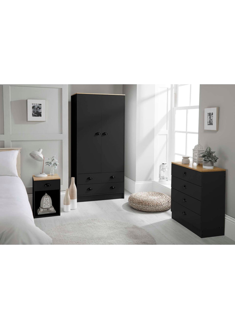 Lloyd Pascal Linwood Four Drawer Chest of Drawers (70cm x 60cm x 30cm)