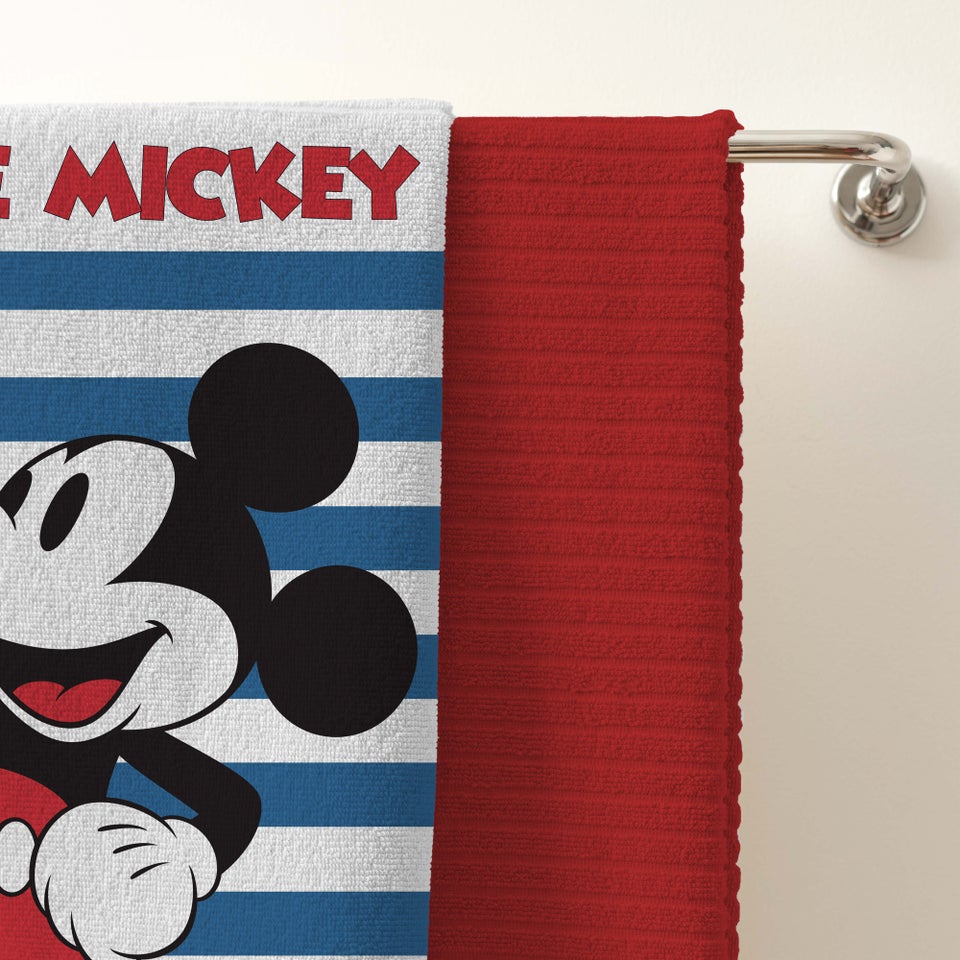 Disney Mickey Mouse Trendsetter Towel Poncho