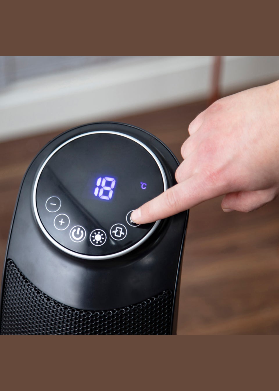 Black & Decker 2.2KW Ceramic Tower Fan Heater Black Matalan