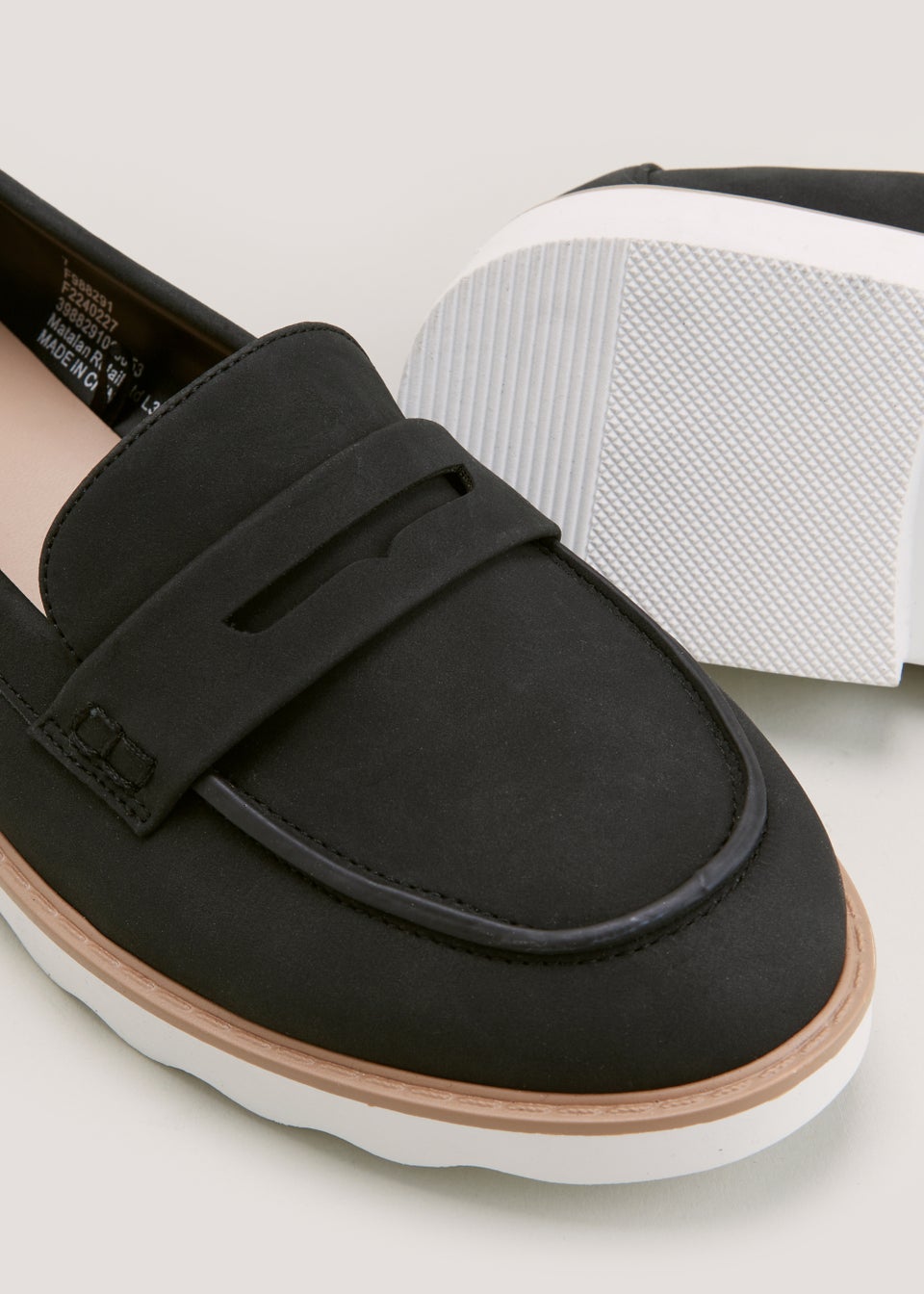 Black White Sole Fringe Loafers