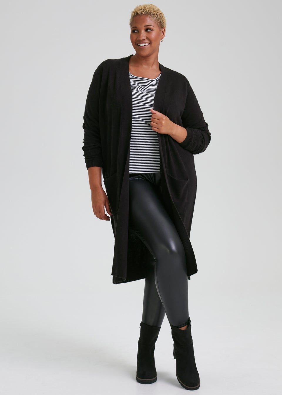 Papaya Curve Black Knitted Cardigan - Matalan