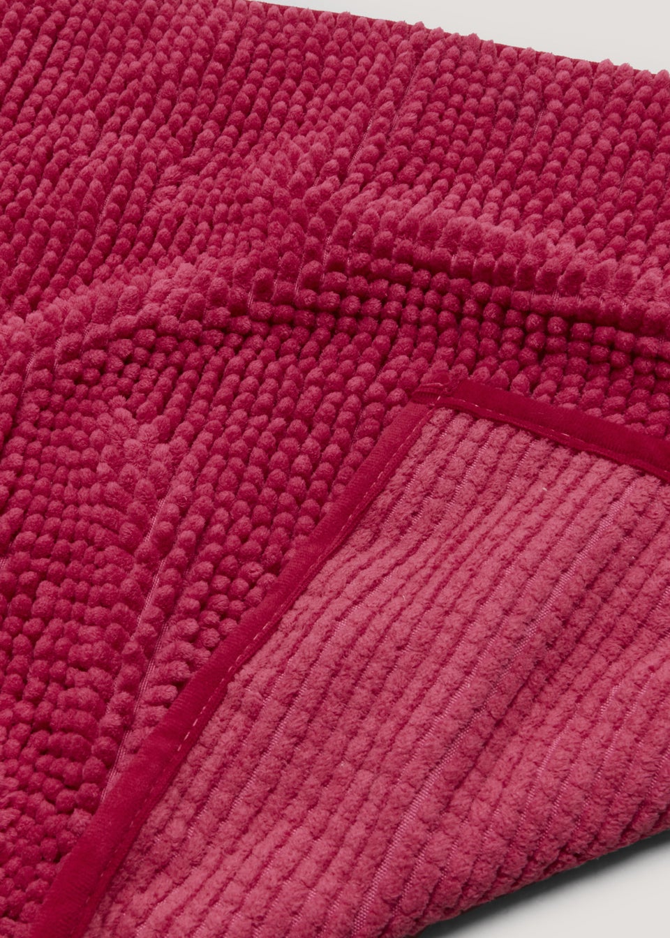 Fuchsia Chenille Bath Mat (45cm x 75cm)
