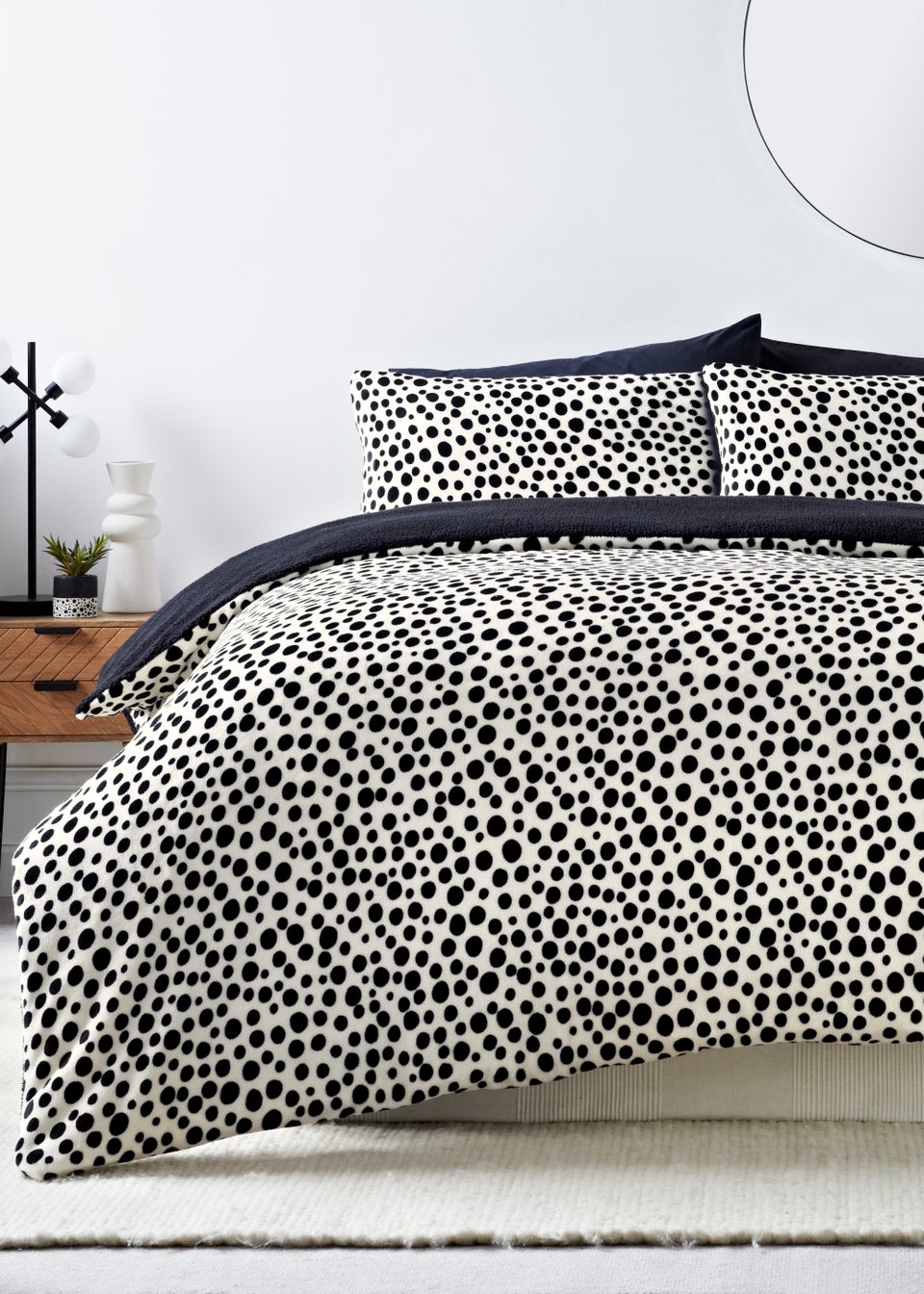 Black & White Dalmatian Fleece Duvet Cover - Matalan