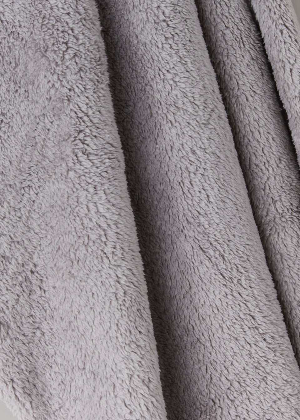 Grey Teddy Fleece Throw (150cm x 180cm) Matalan