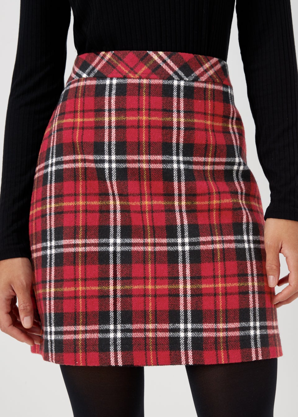 Red on sale check skirt