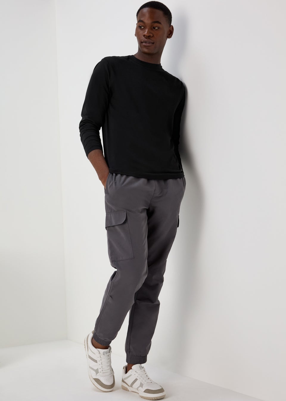 Black Essential Crew Neck Long Sleeve T-Shirt