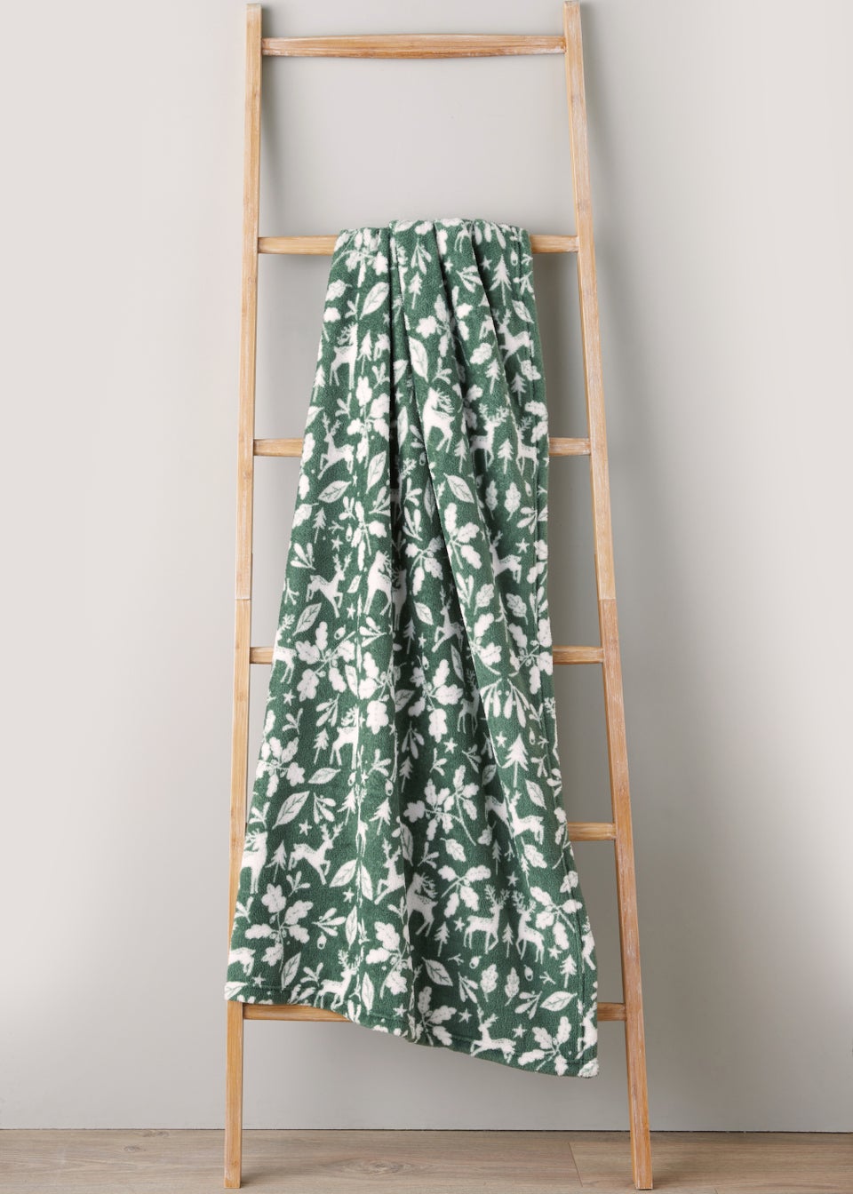 Matalan green throw hotsell