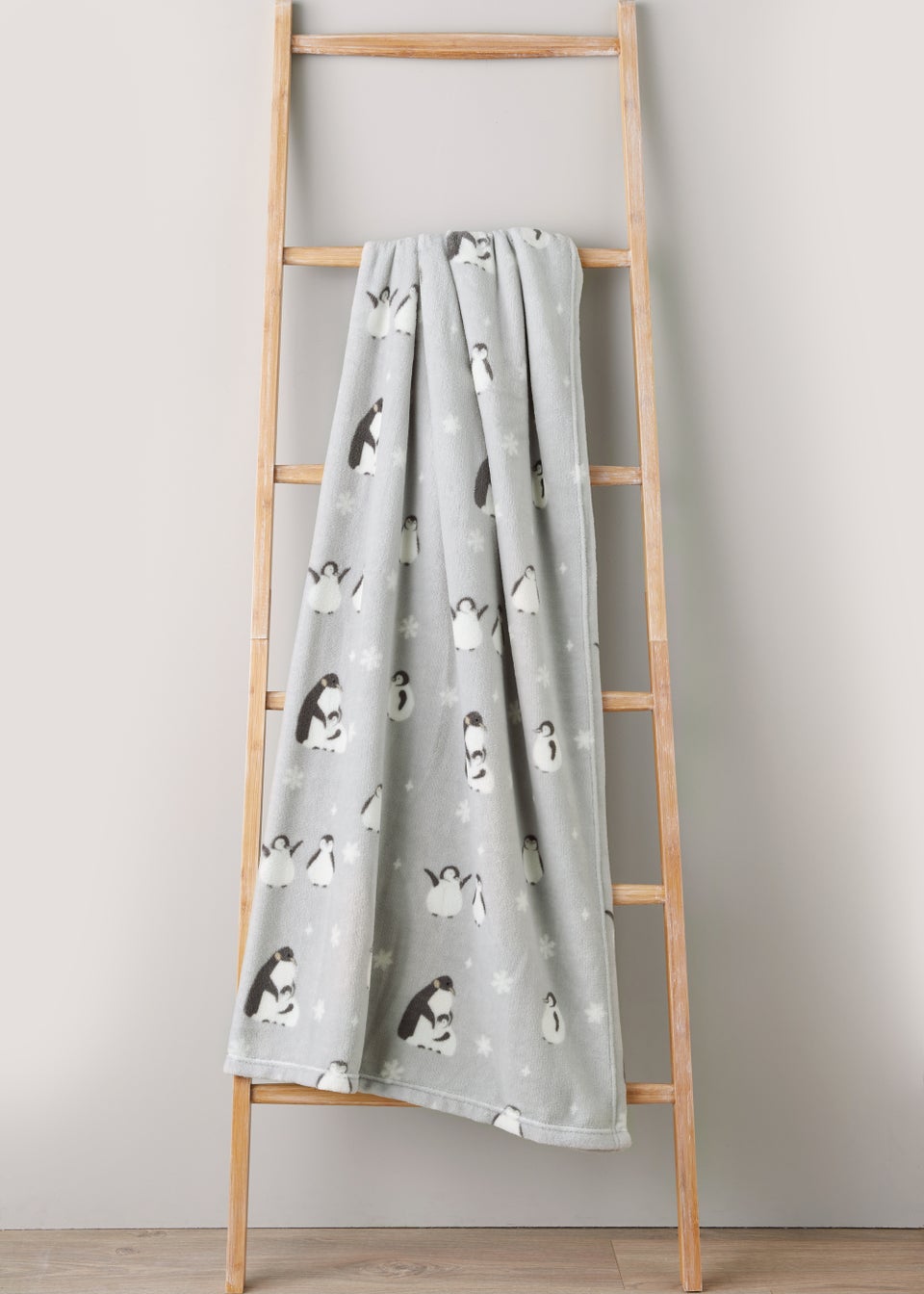 Grey Penguin Print Throw 150cm x 130cm Matalan