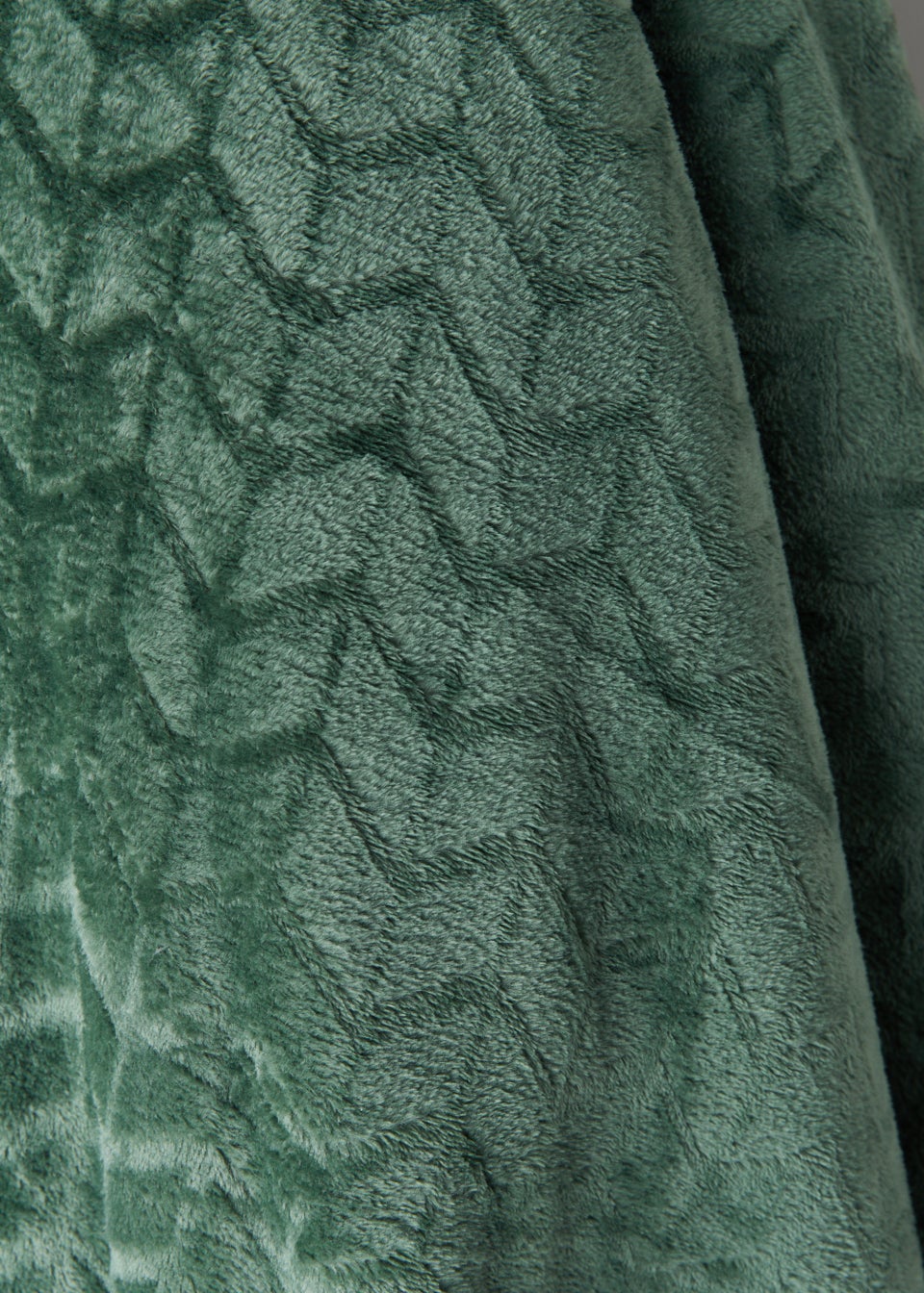 Green Embossed Fleece Throw (200cm x 250cm)