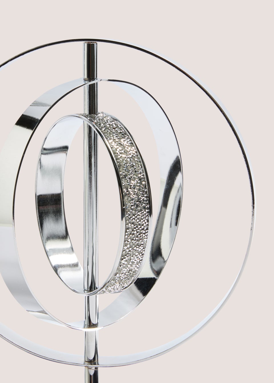 Silver Metal Ornament (26cm x 8cm x 30cm)
