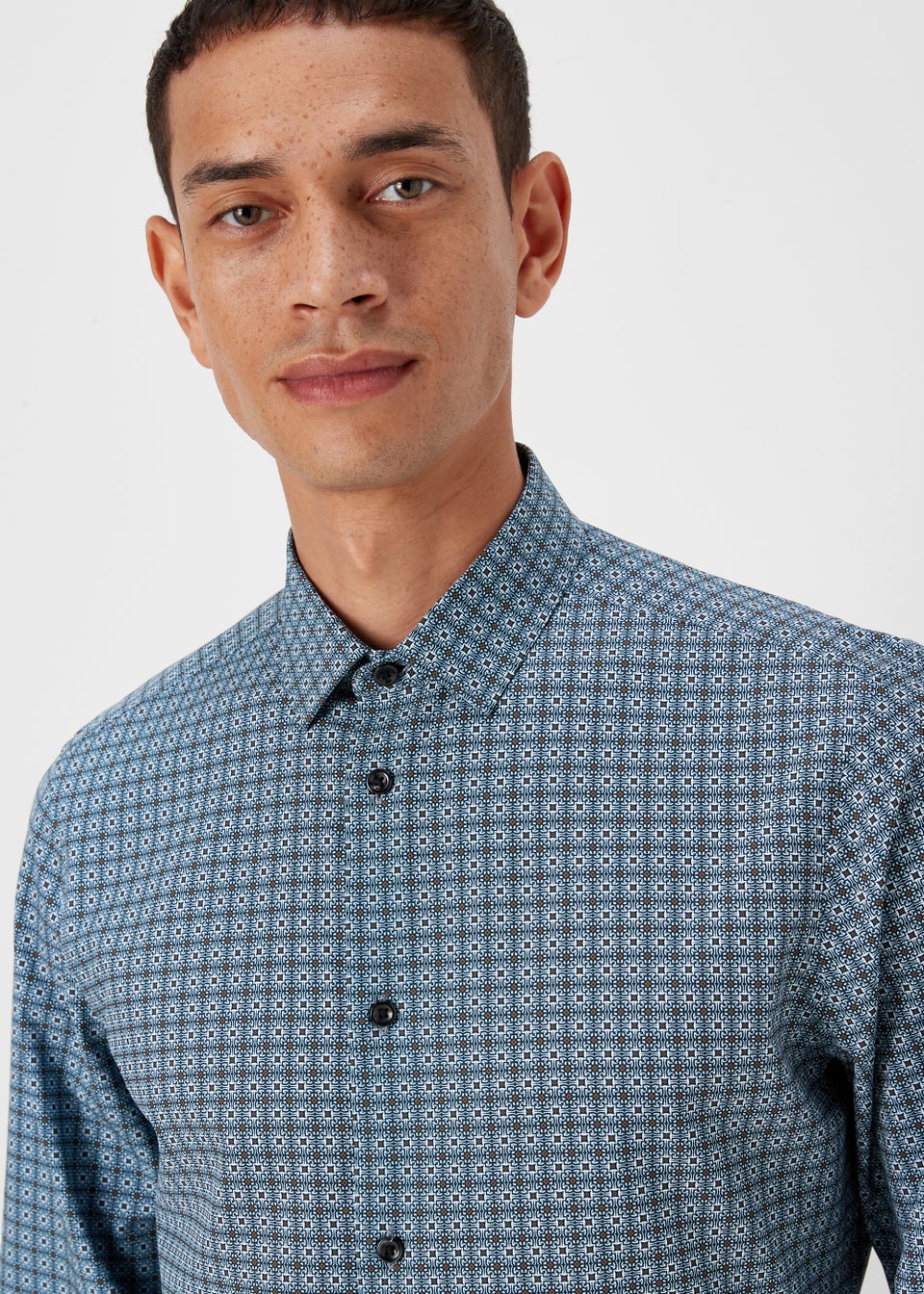 Taylor & Wright Navy Tile Print 4 Way Stretch Slim Fit Shirt
