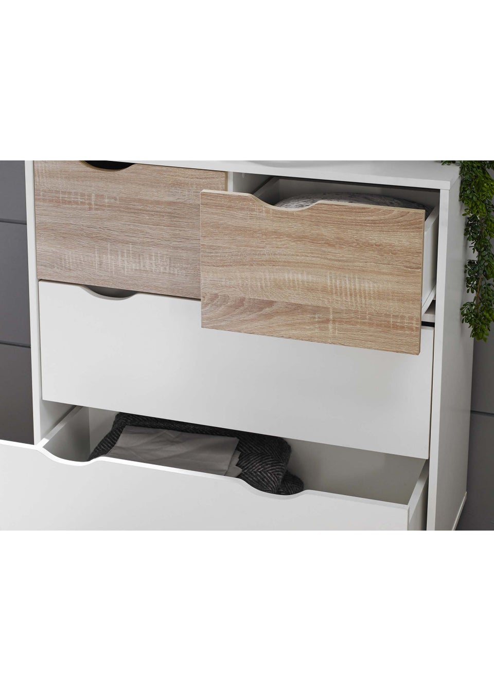 LPD Furniture Stockholm 4 Drawer Chest White-Oak (900x390x820mm)
