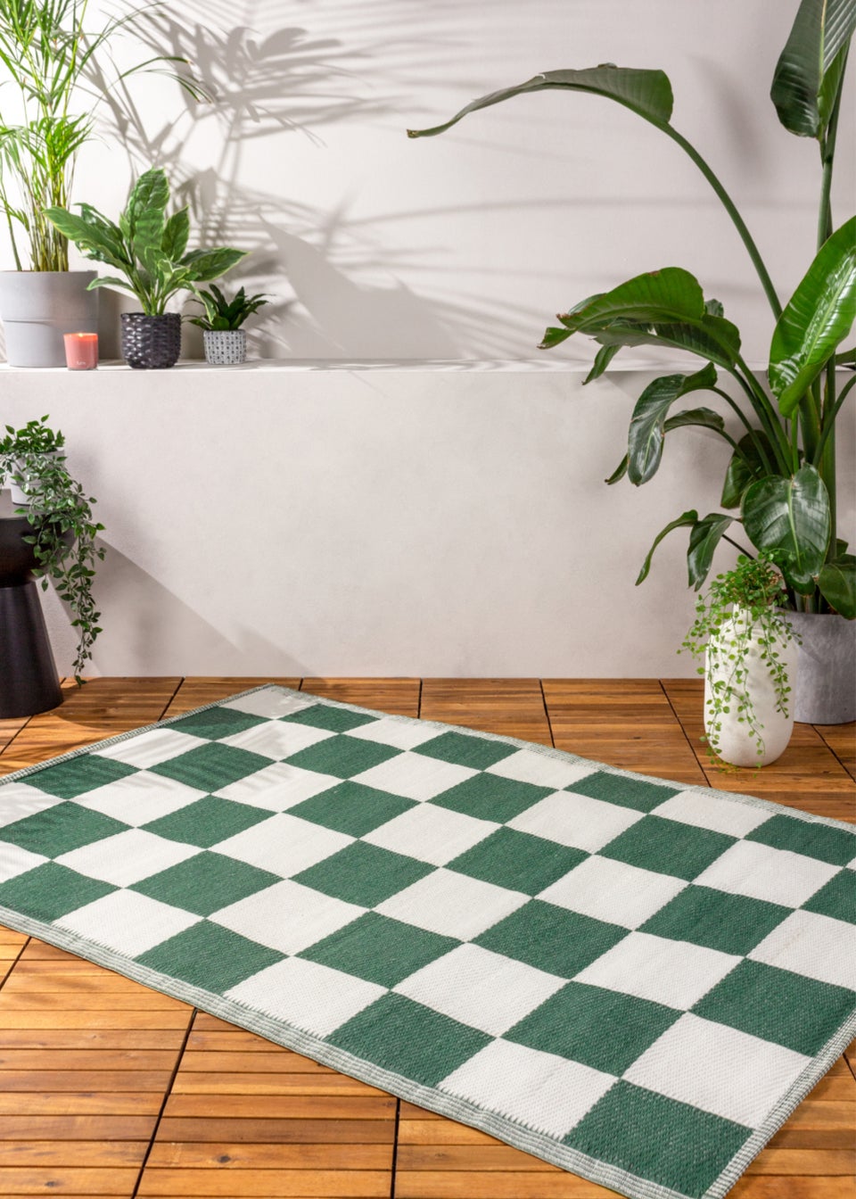 furn. Checkerboard 100% Recycled Reversible Outdoor Rug (120cm x 180cm)