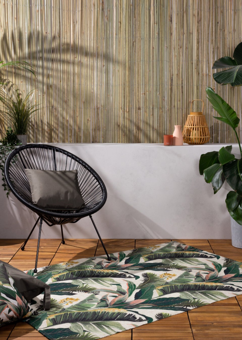 Wylder Tropics Hawaii Washable Outdoor/Indoor Rug (120cm x 170cm)