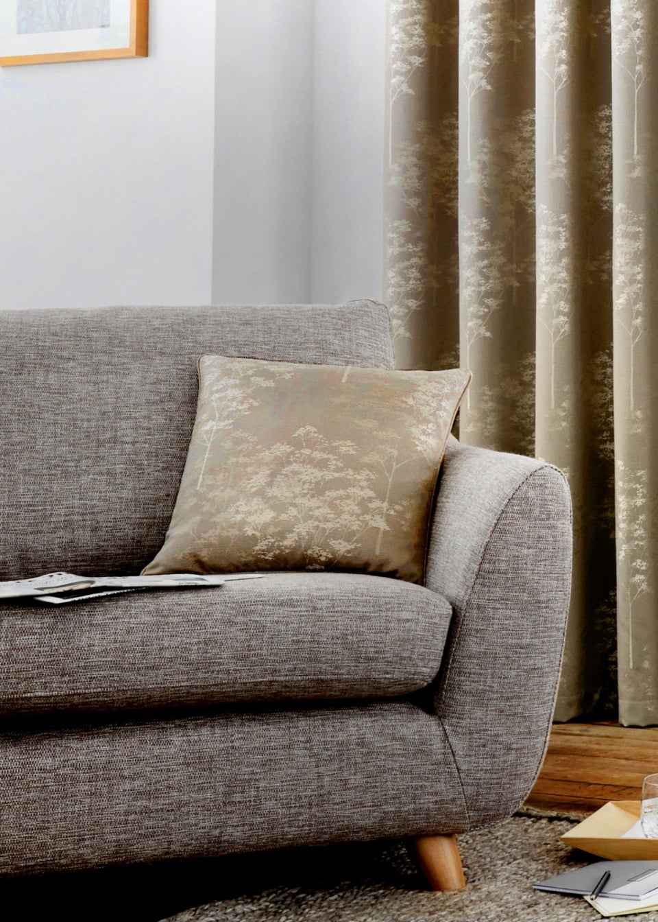 Curtina Elmwood Cushion (43cm x 43cm)