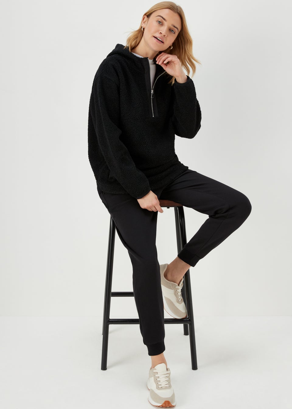 Outfit with black hoodie store