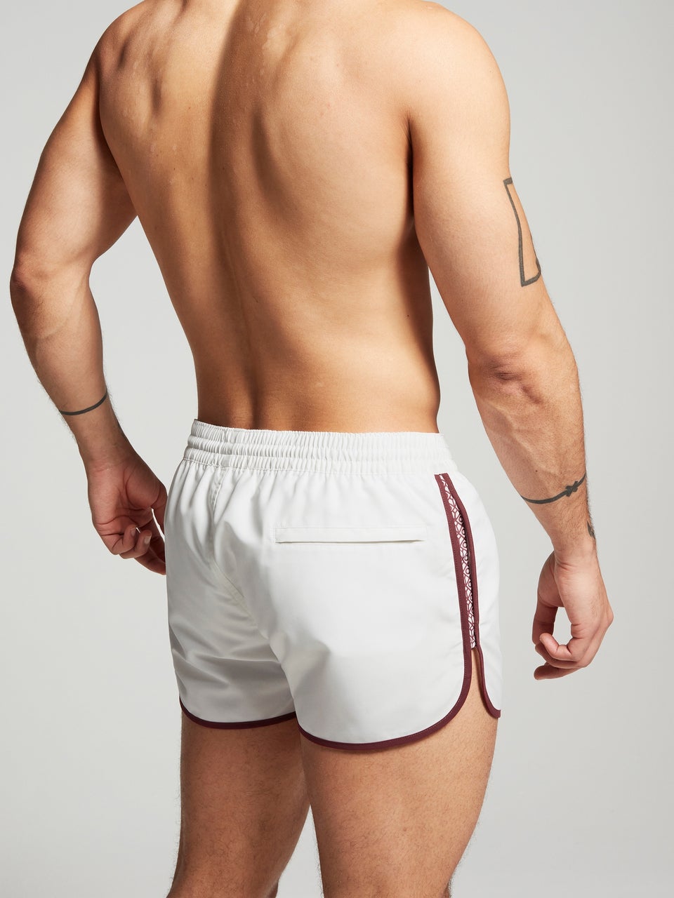 'The Cameo' Shorts White