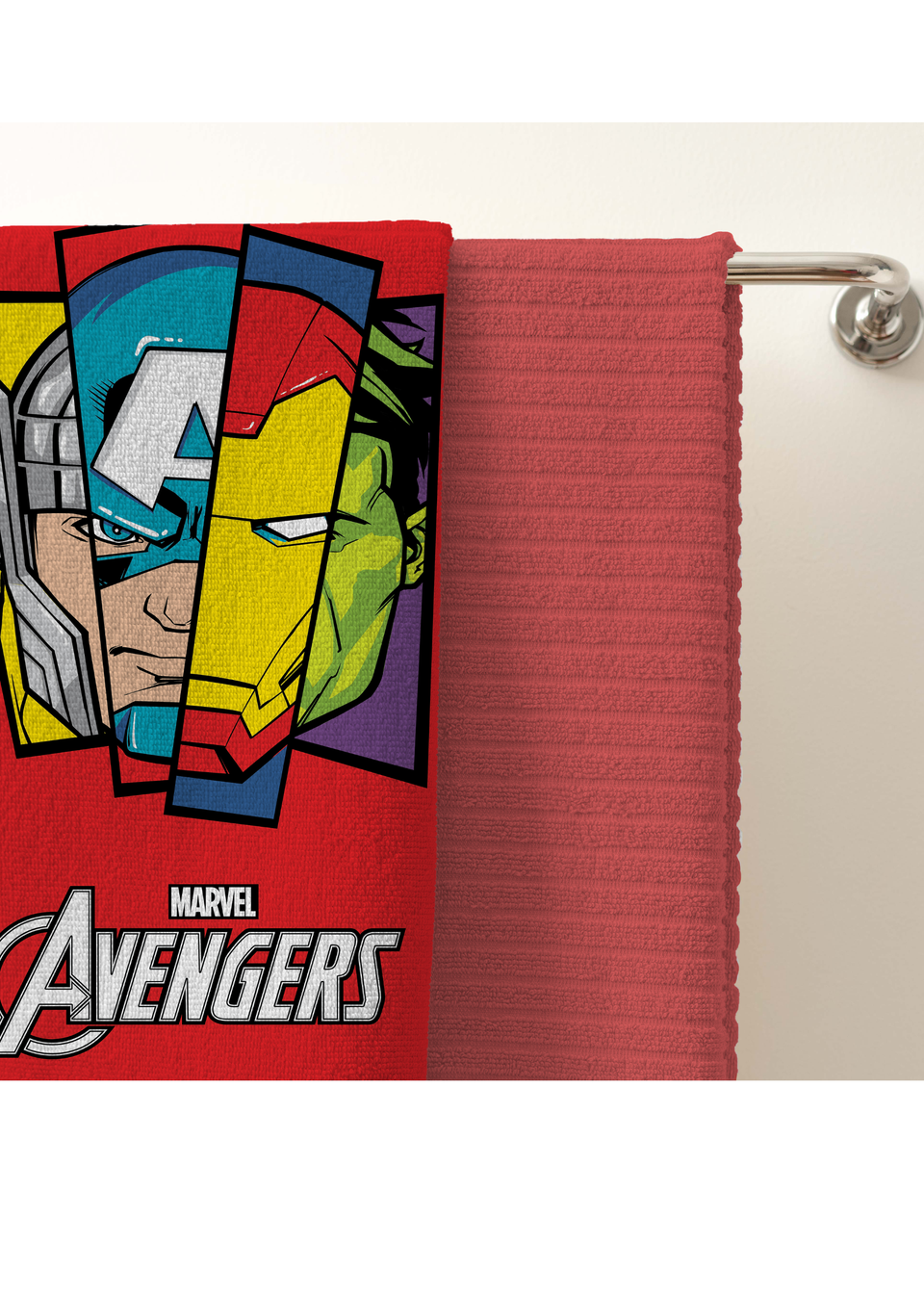 Marvel Avengers Badge Towel
