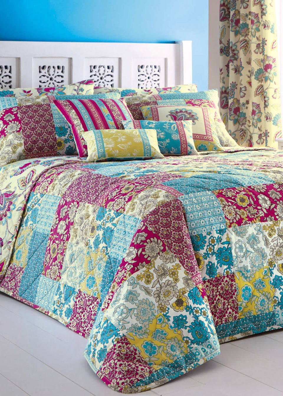 Dreams & Drapes Marinelli Blue Bedspread