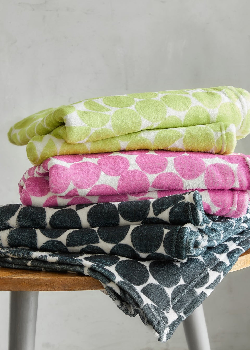 Matalan hotsell throws sale