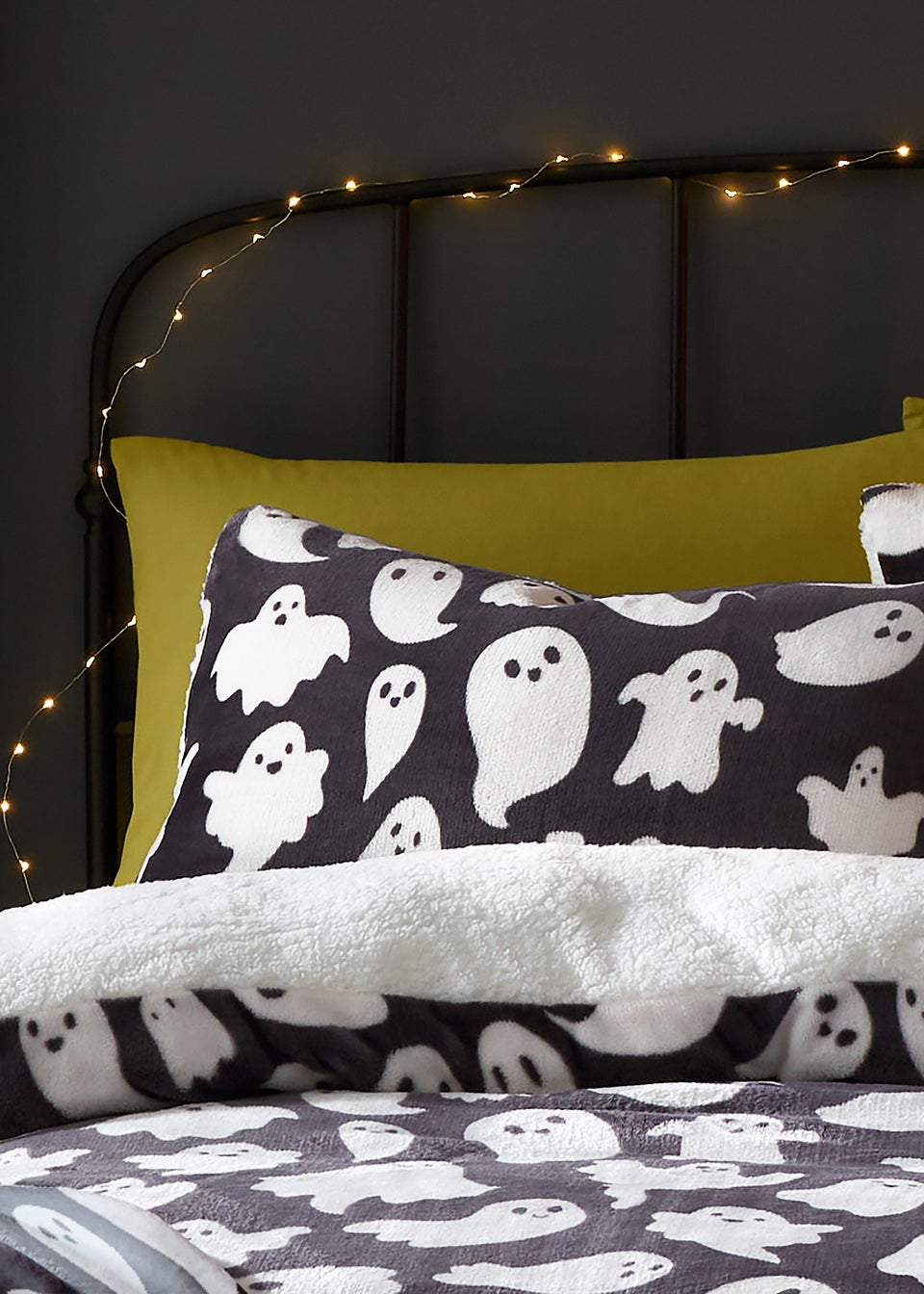 Bedlam Halloween Spooky Ghosts Duvet Cover Set