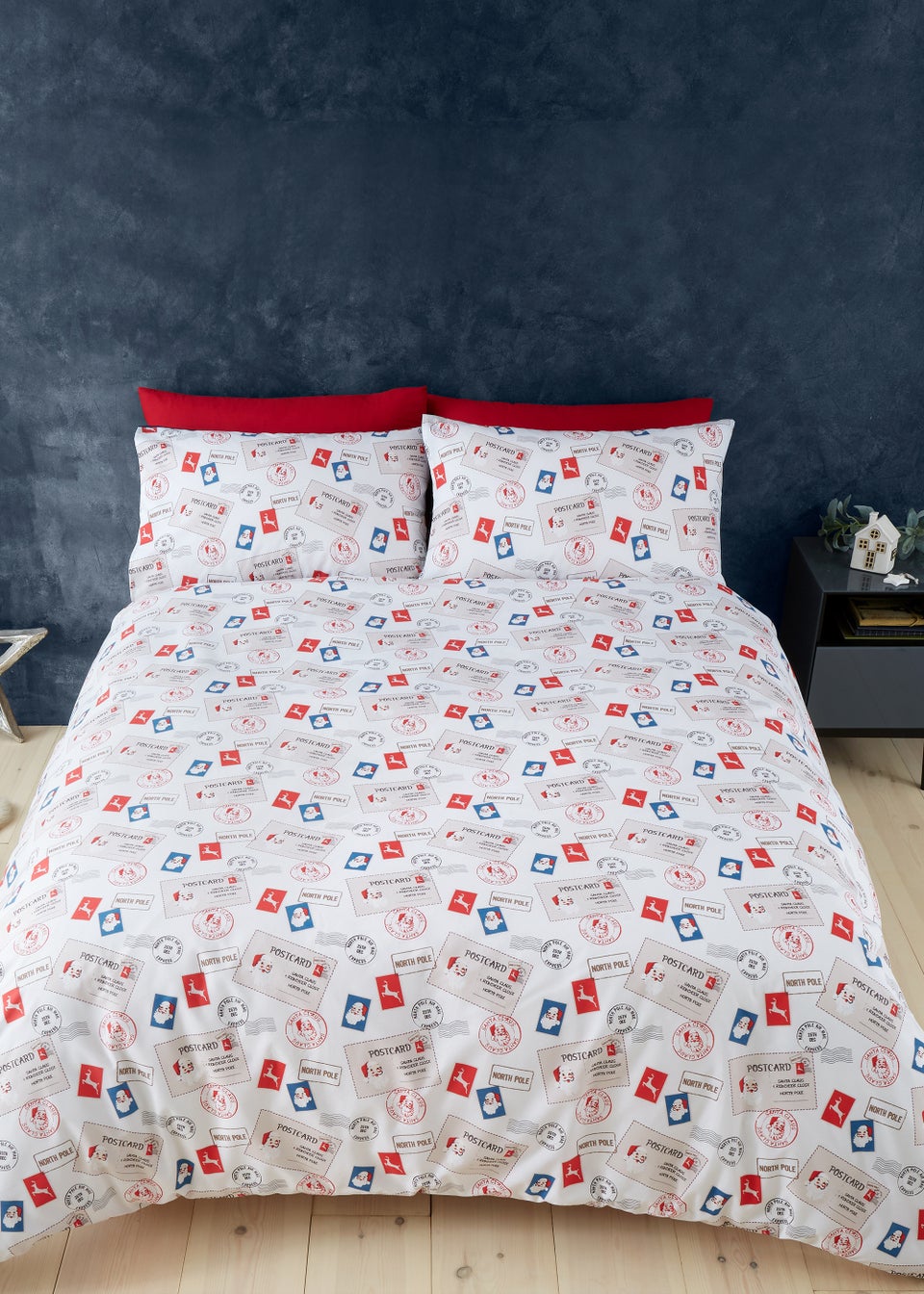 Catherine Lansfield Retro Father Christmas Reversible Duvet Cover Set