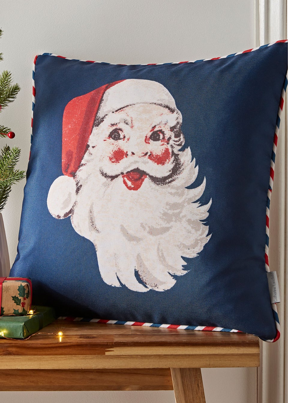 Catherine Lansfield Letters To Santa Cushion with pocket (43x43cm)