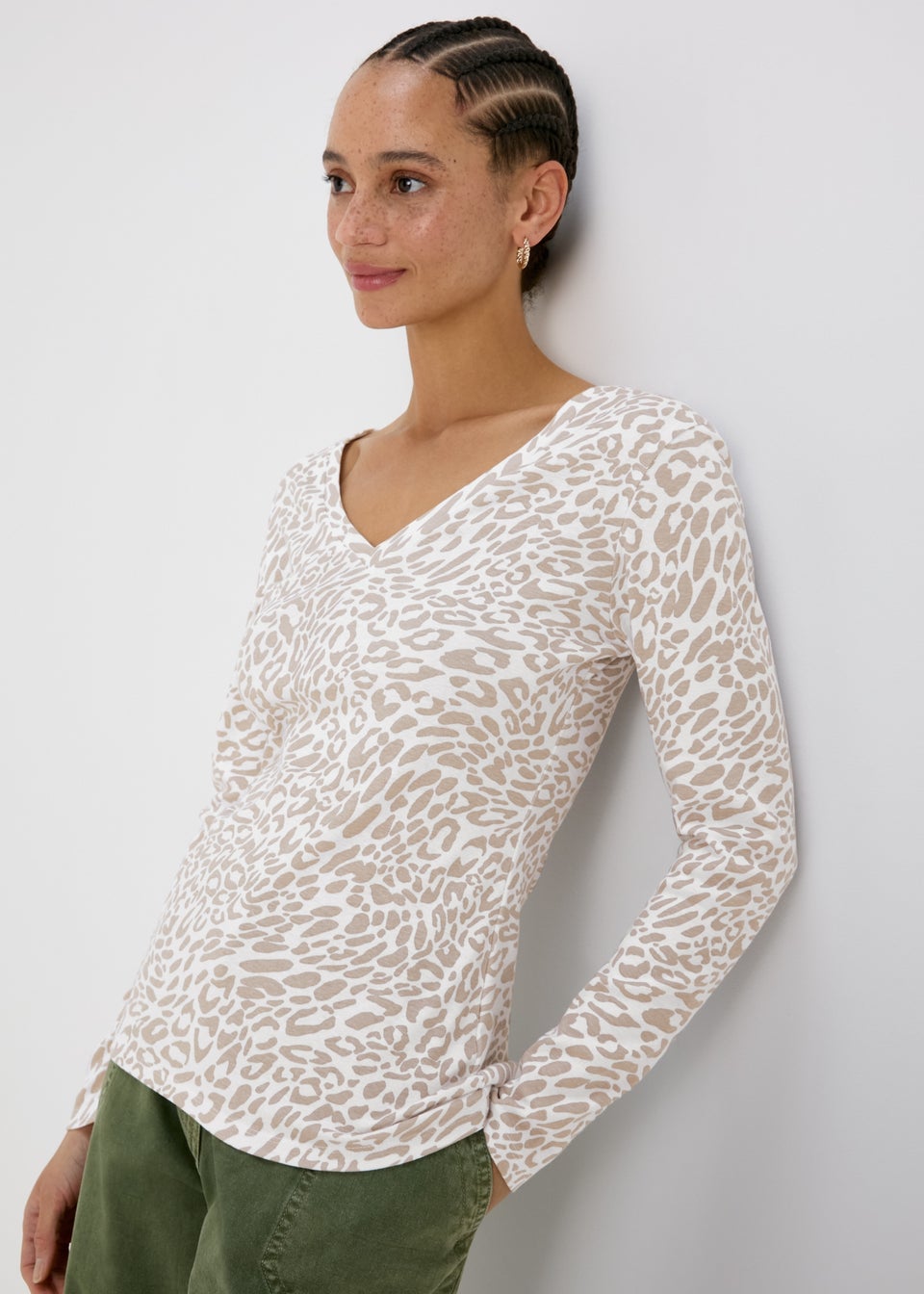 White Leopard V Neck Long Sleeve T Shirt