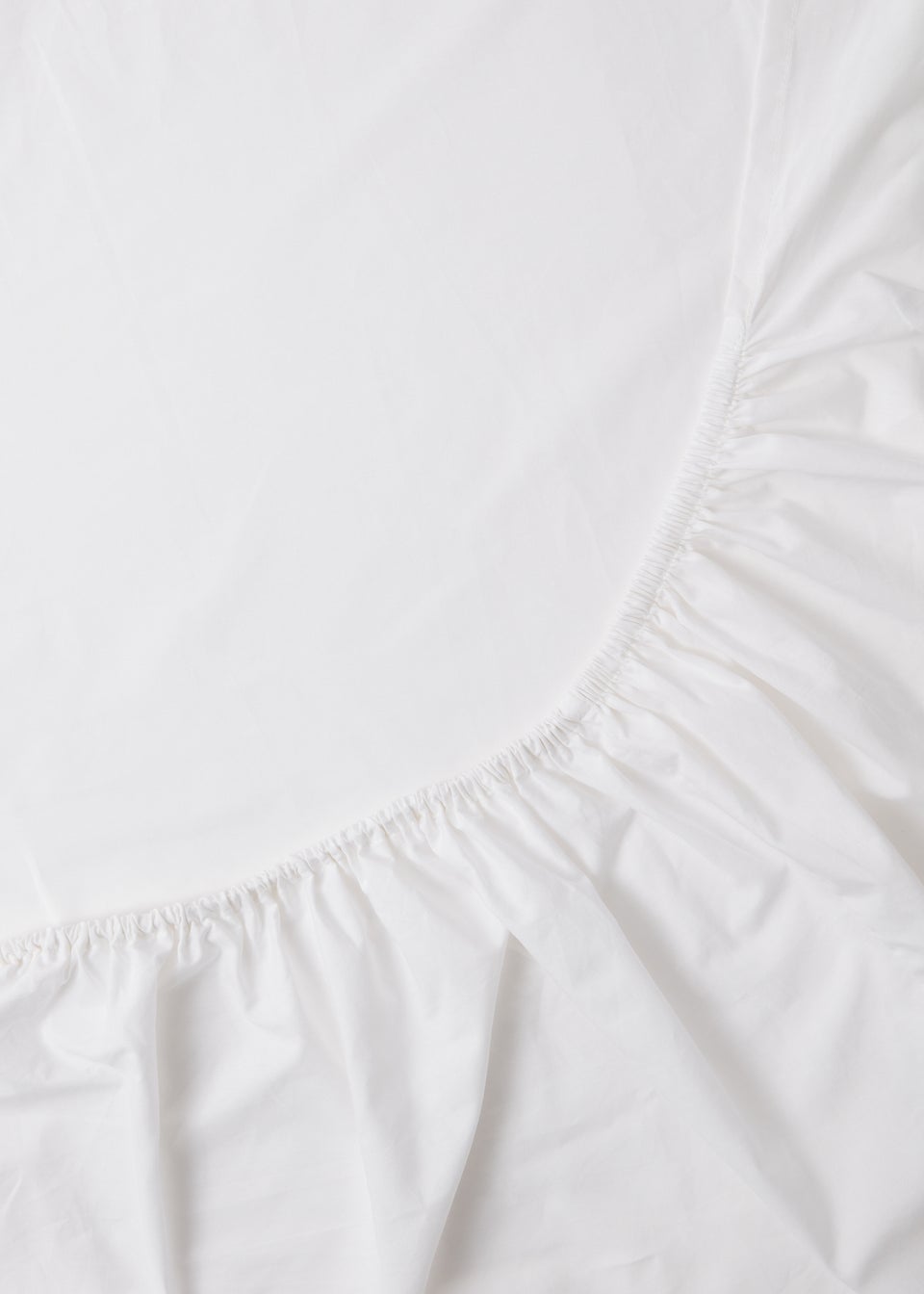 White Deep Fit Bed Sheet (180 Thread Count)