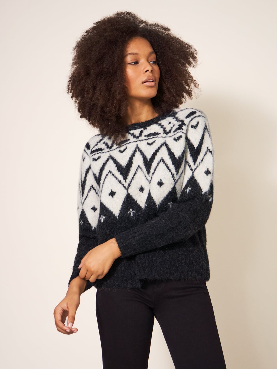Pullover mit Schwarzweiß-Muster