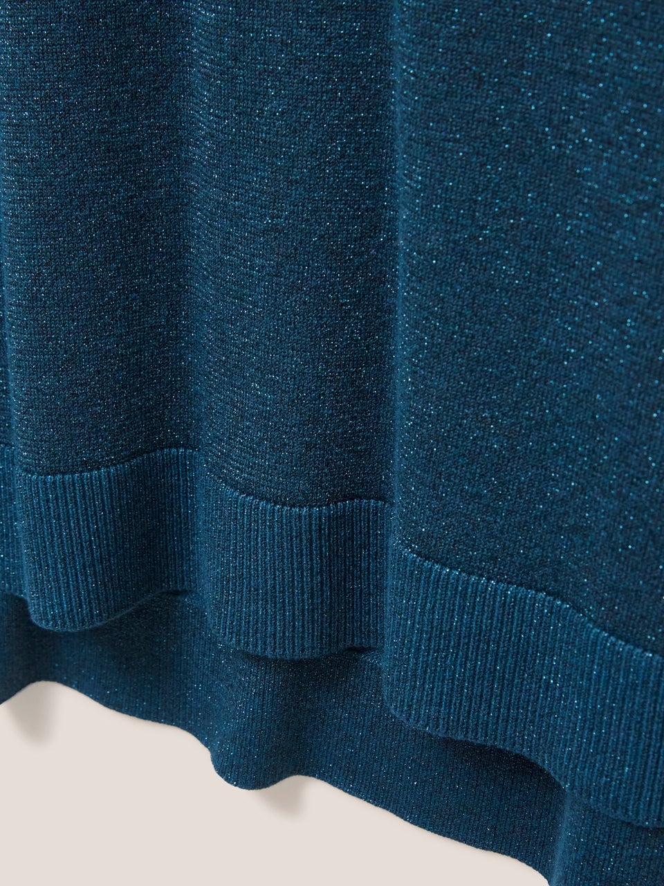 Night Sky Pullover mit V-Ausschnitt