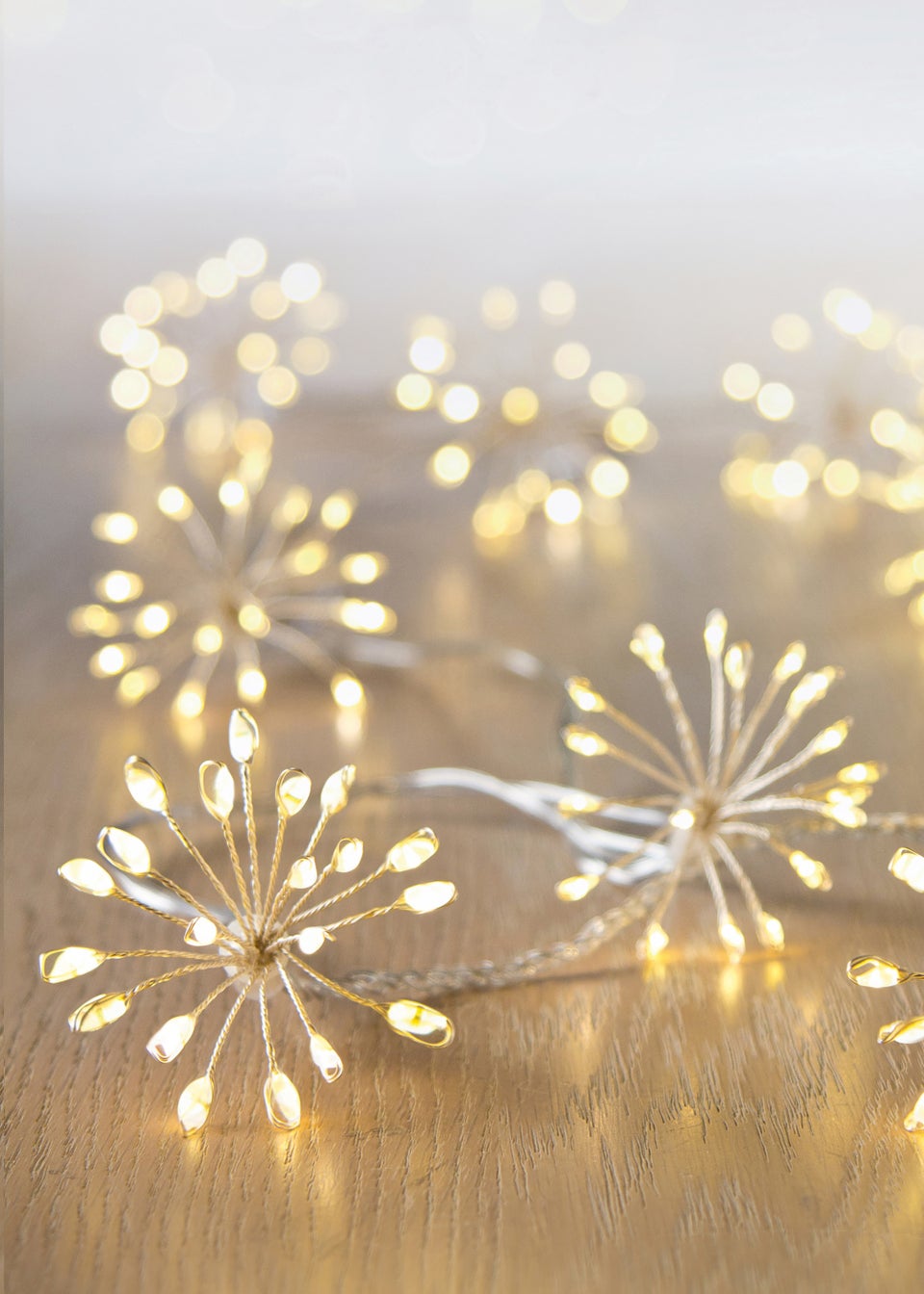 Premier Decorations 400 Warm White LED Ultra Brights Starburst Pin Wire Lights