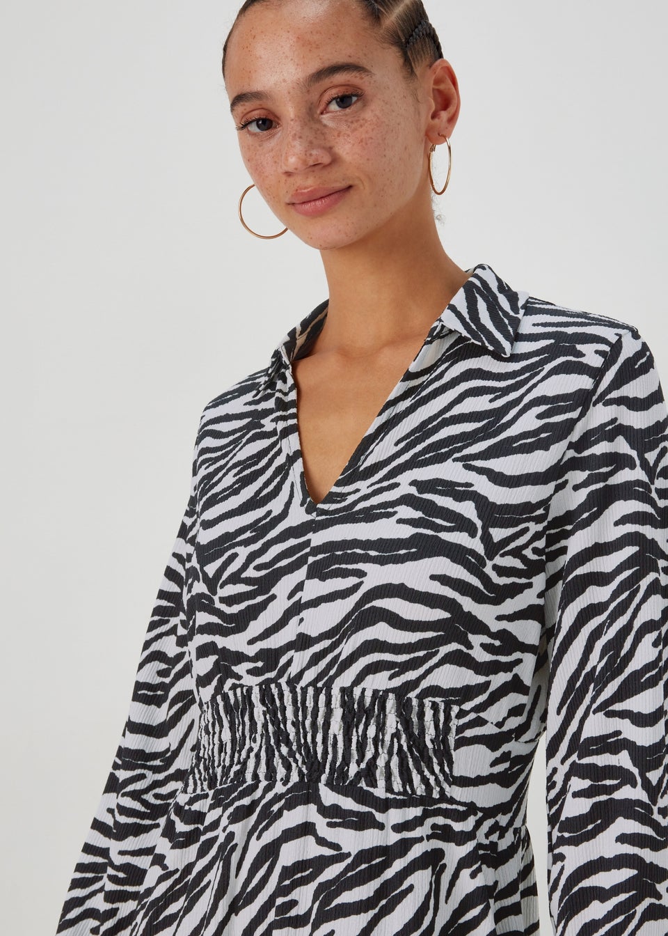 Black Zebra Print Long Sleeve Crinkle Midi Dress