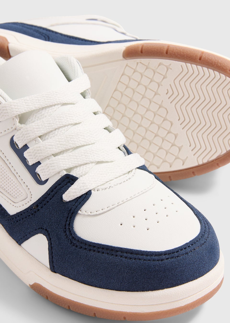 Boys White & Blue Trainers (Younger 10- Older 6)