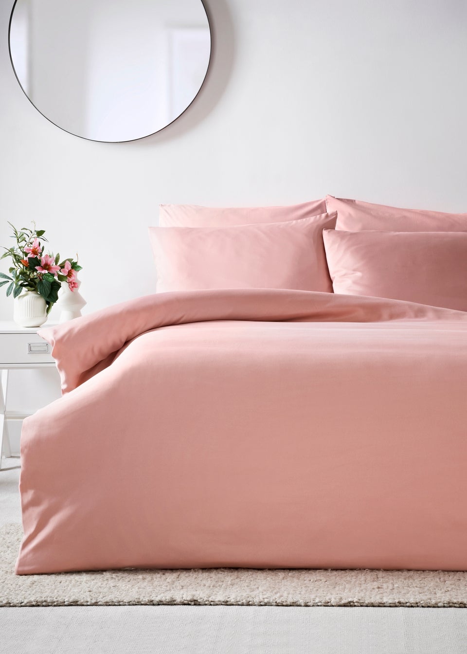 Plain Dyed Duvet Set in Pink