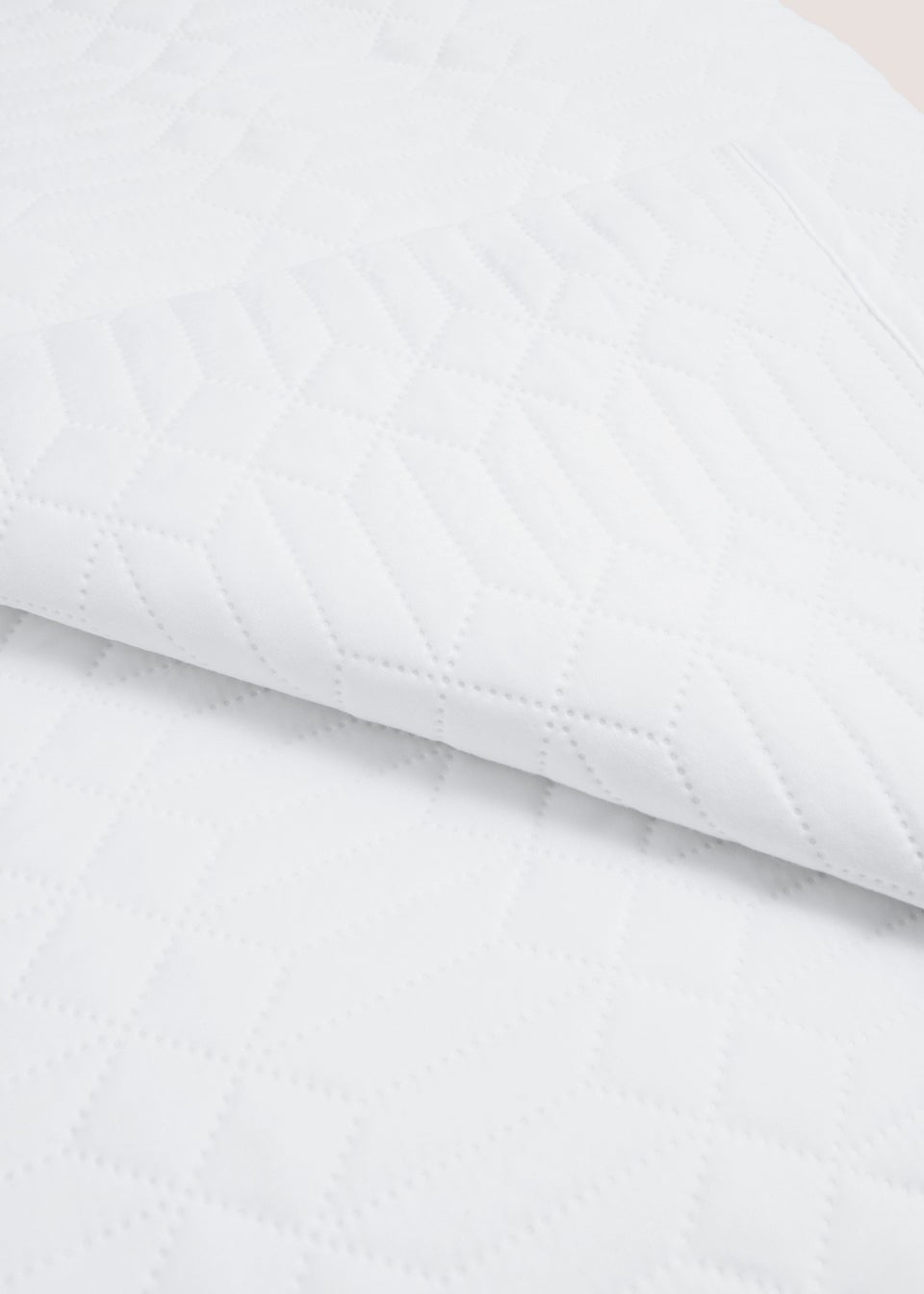 White Geo Pinsonic Bedspread (235cm x 235cm)